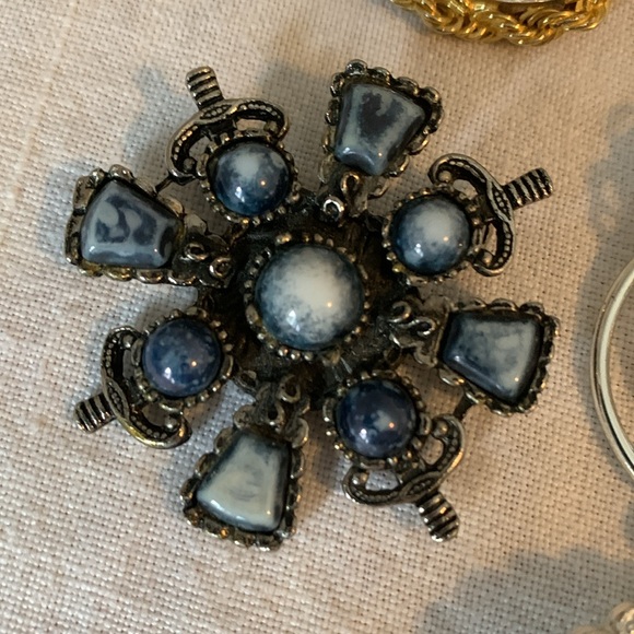 Lot of vintage brooches - Picture 4 of 7